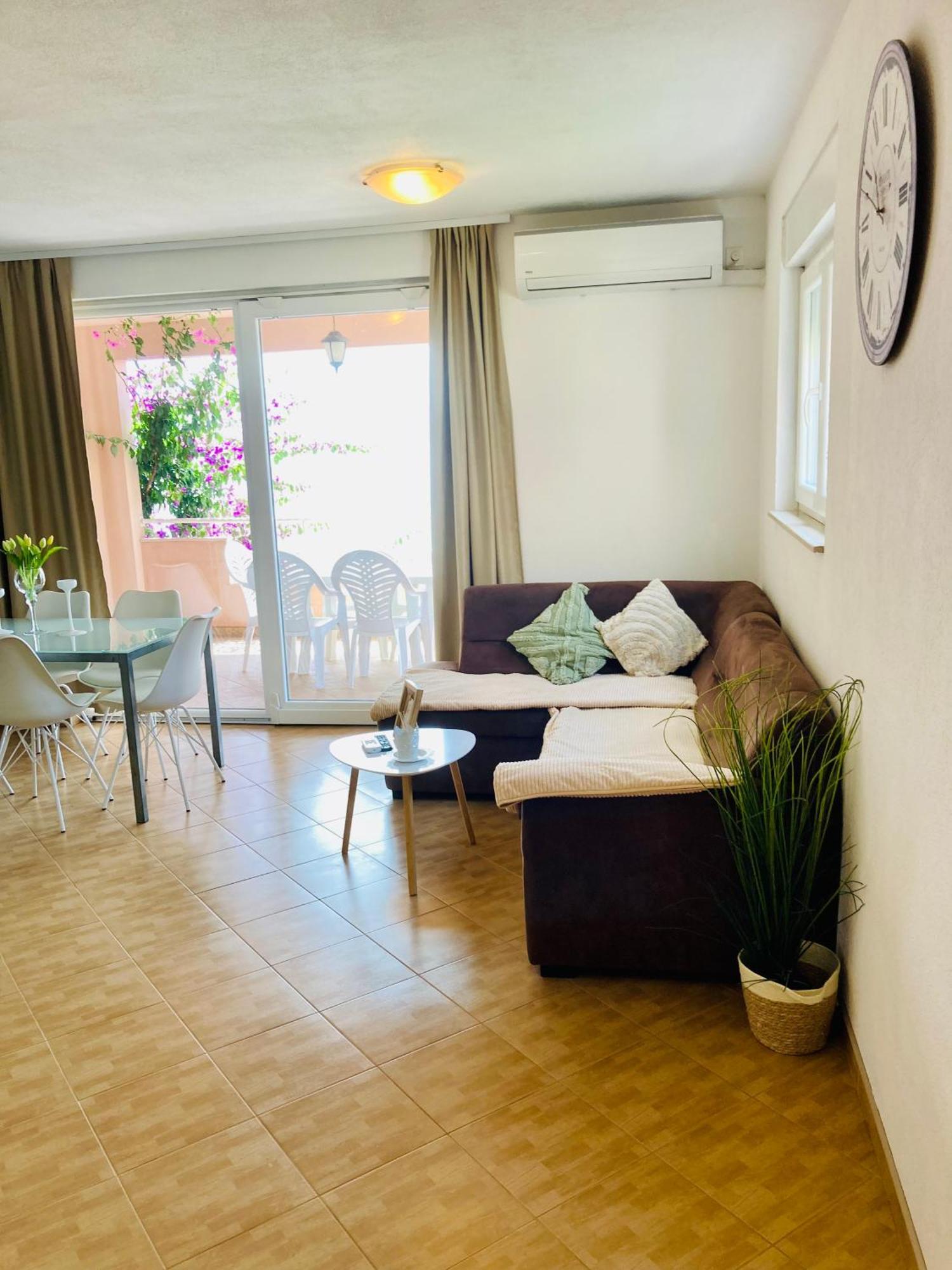 Apartments Jurakovic Živogošće المظهر الخارجي الصورة